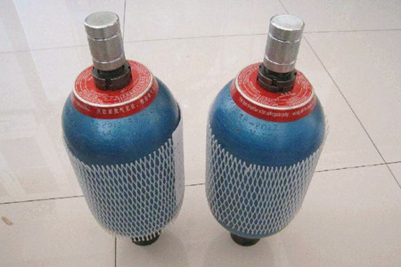 廠家生產活塞式蓄能器時需注意哪些？