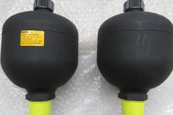 蓄能器充氣工具不會使用？這份使用指南要收好！ 圖1
